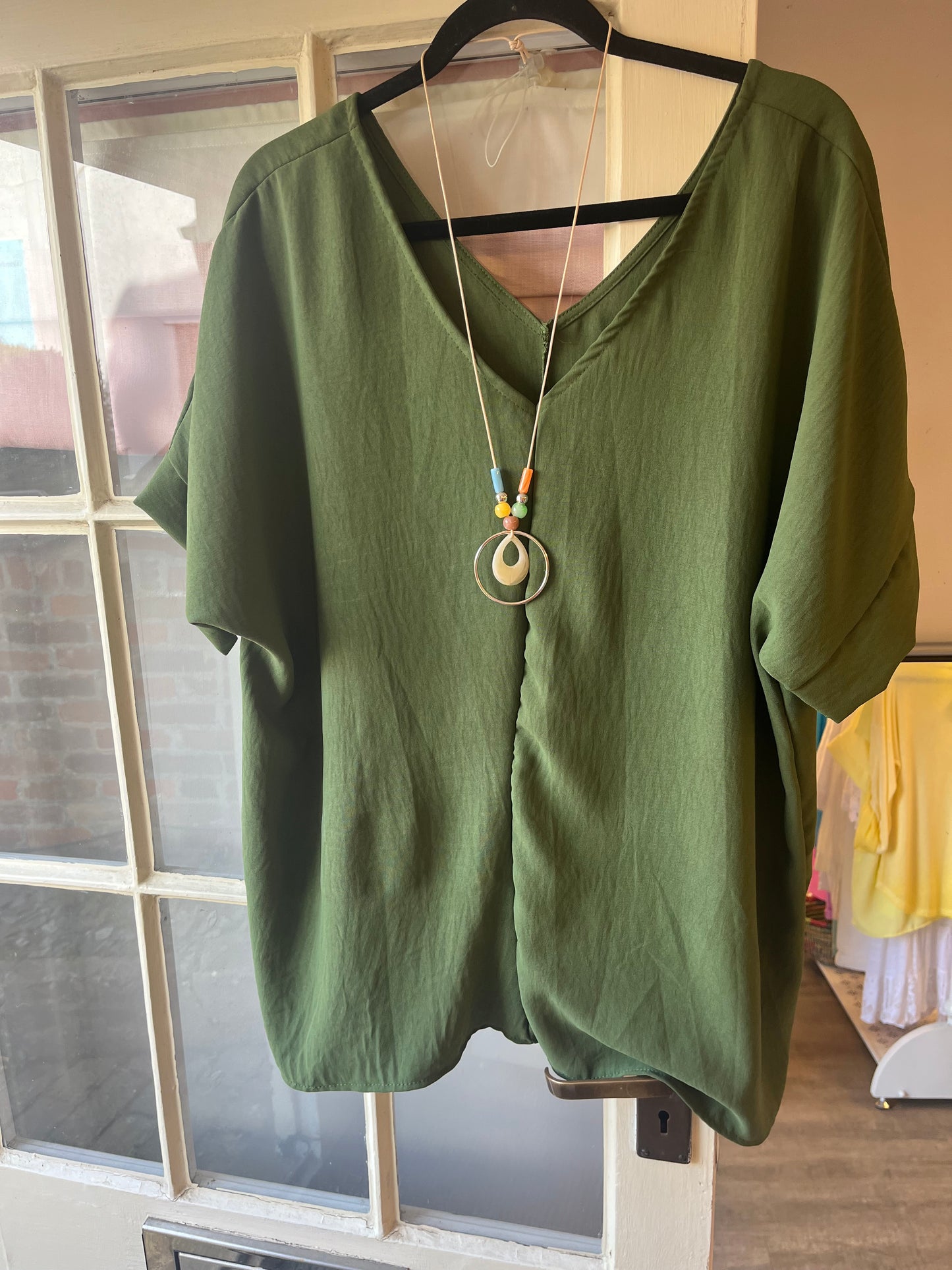 V Neck Top and Necklace (5 Colours)