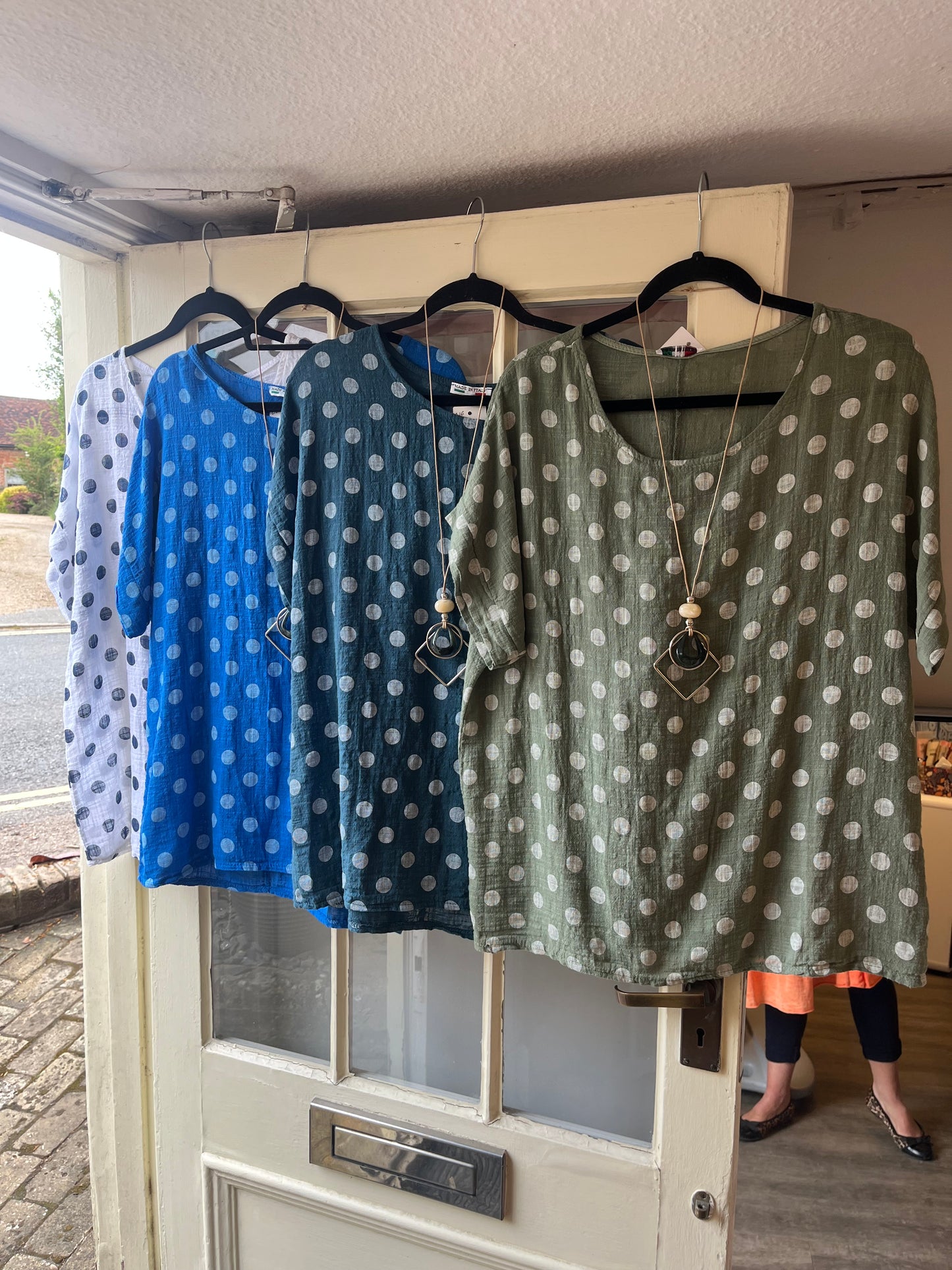 Polka Dot Short Sleeve Top & Necklace