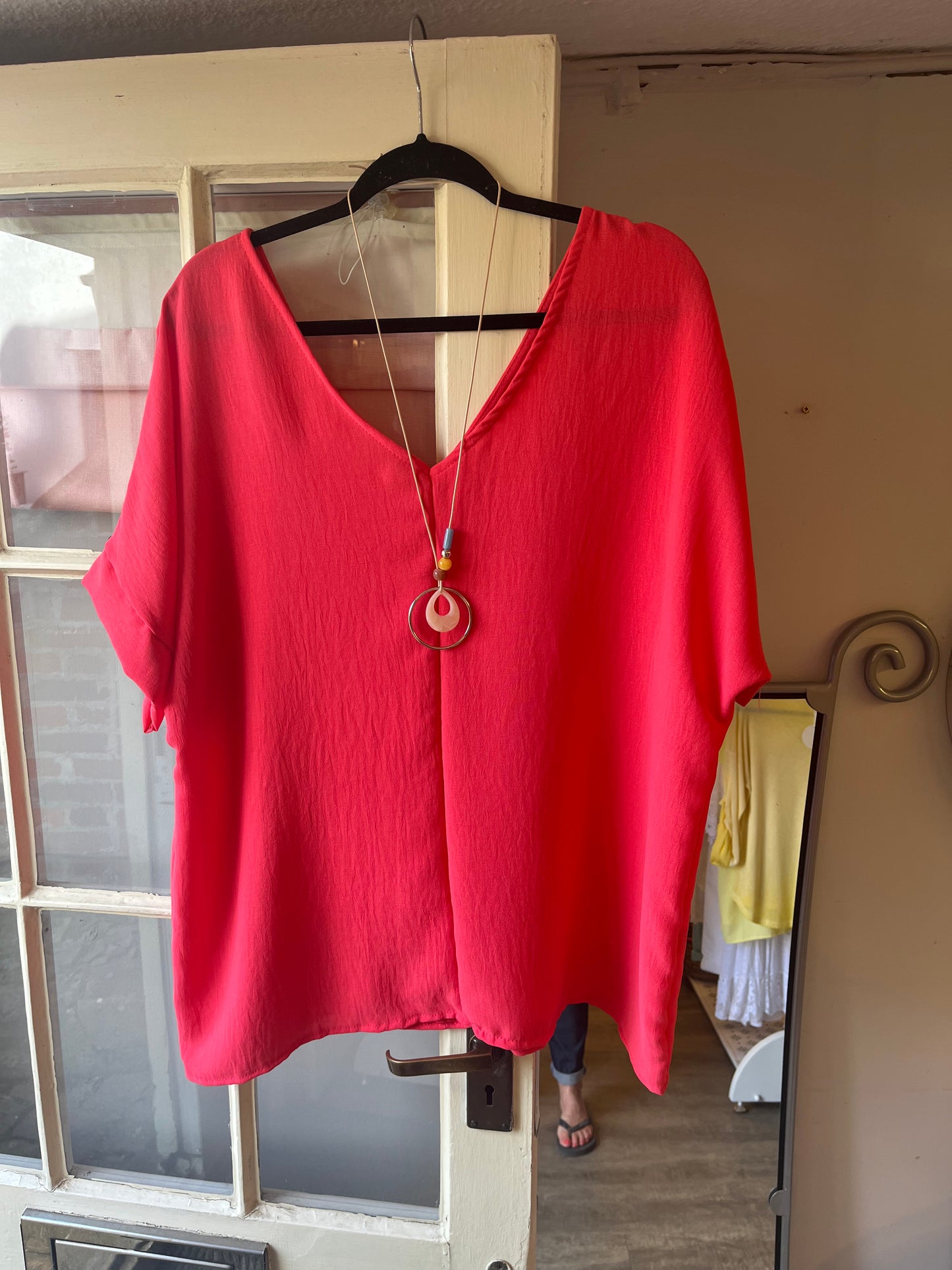V Neck Top and Necklace (5 Colours)