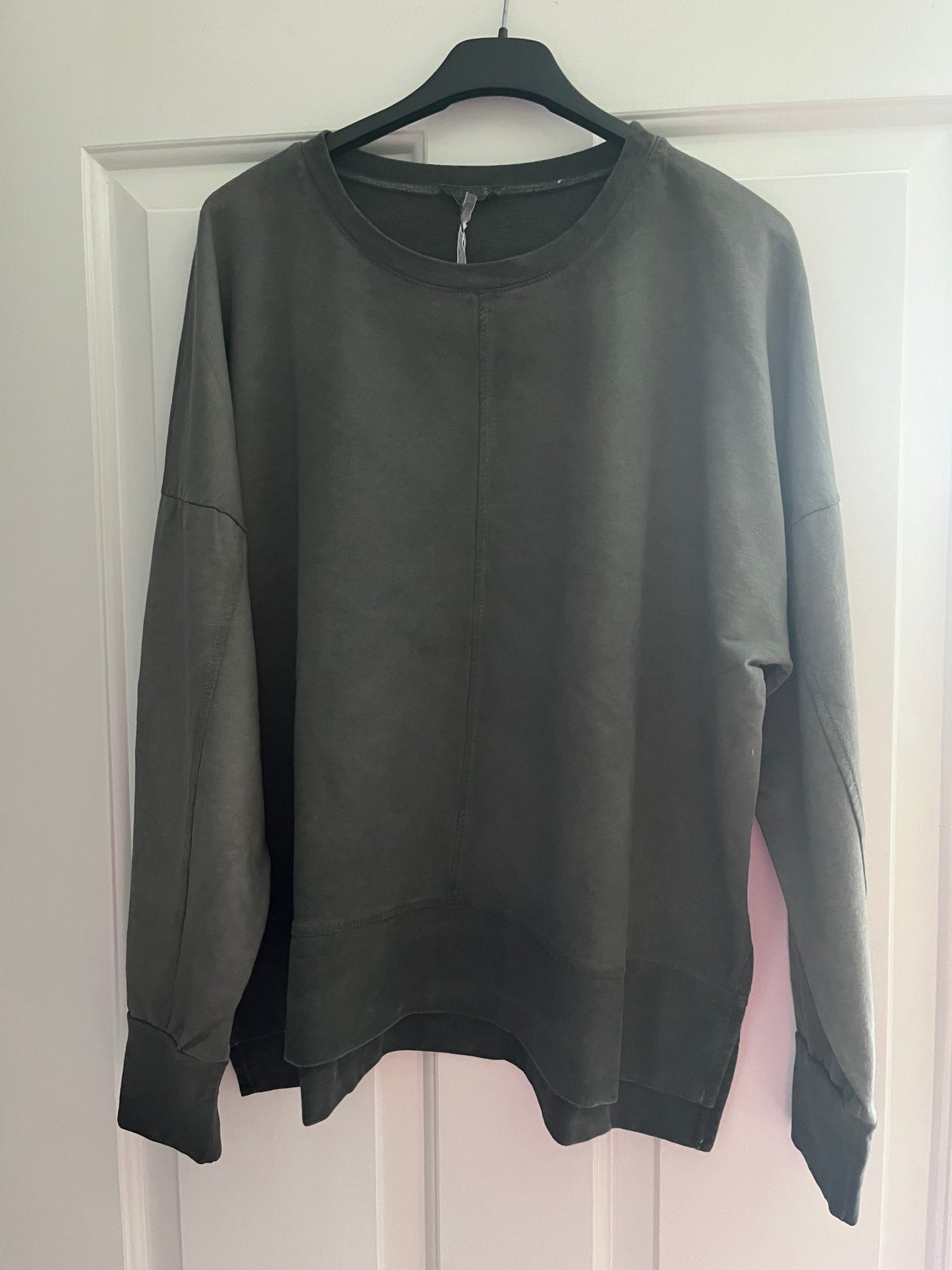 Sweatshirt with Side Splits