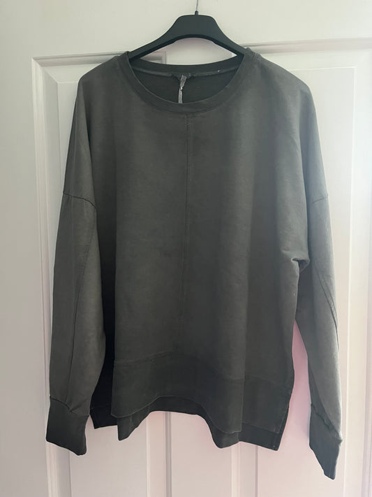 Sweatshirt with Side Splits