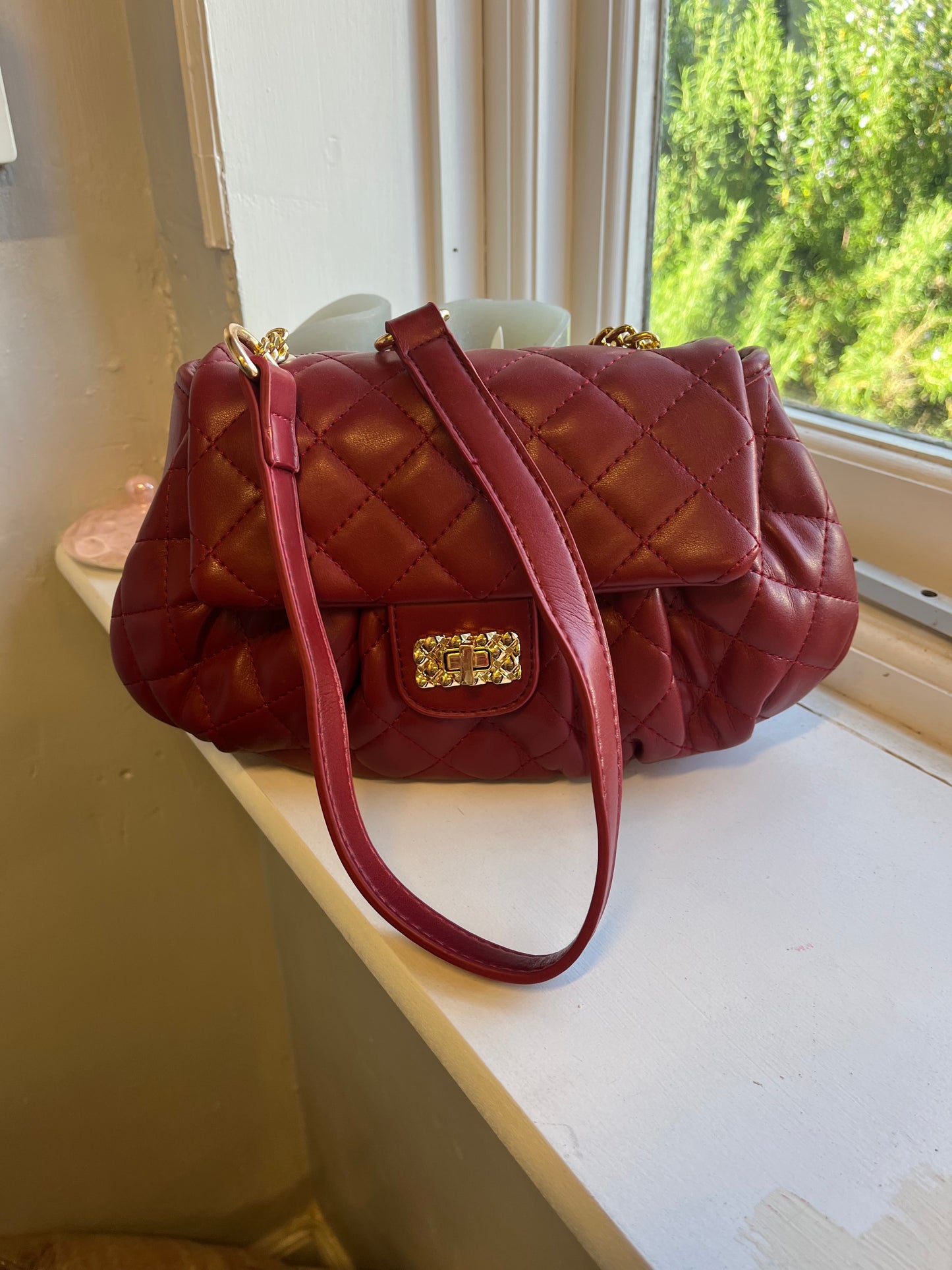 Gold Chain Handbag (3 Colours)