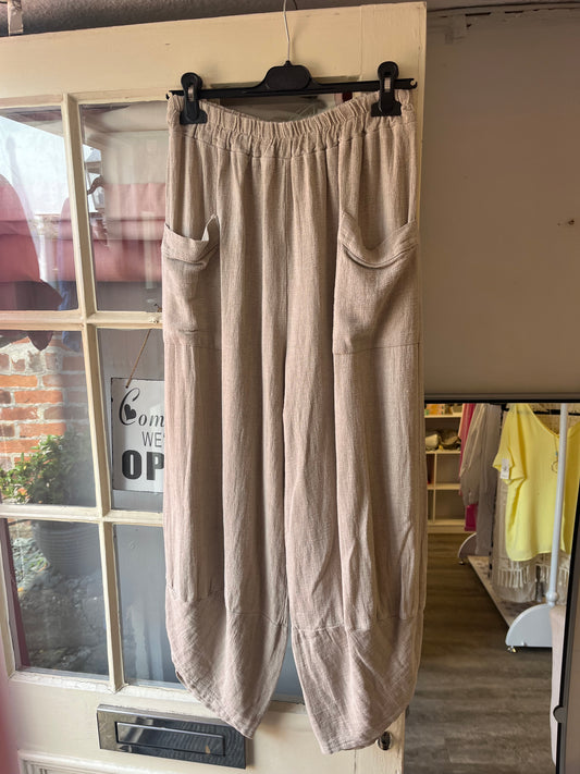 Barrel leg Linen trousers