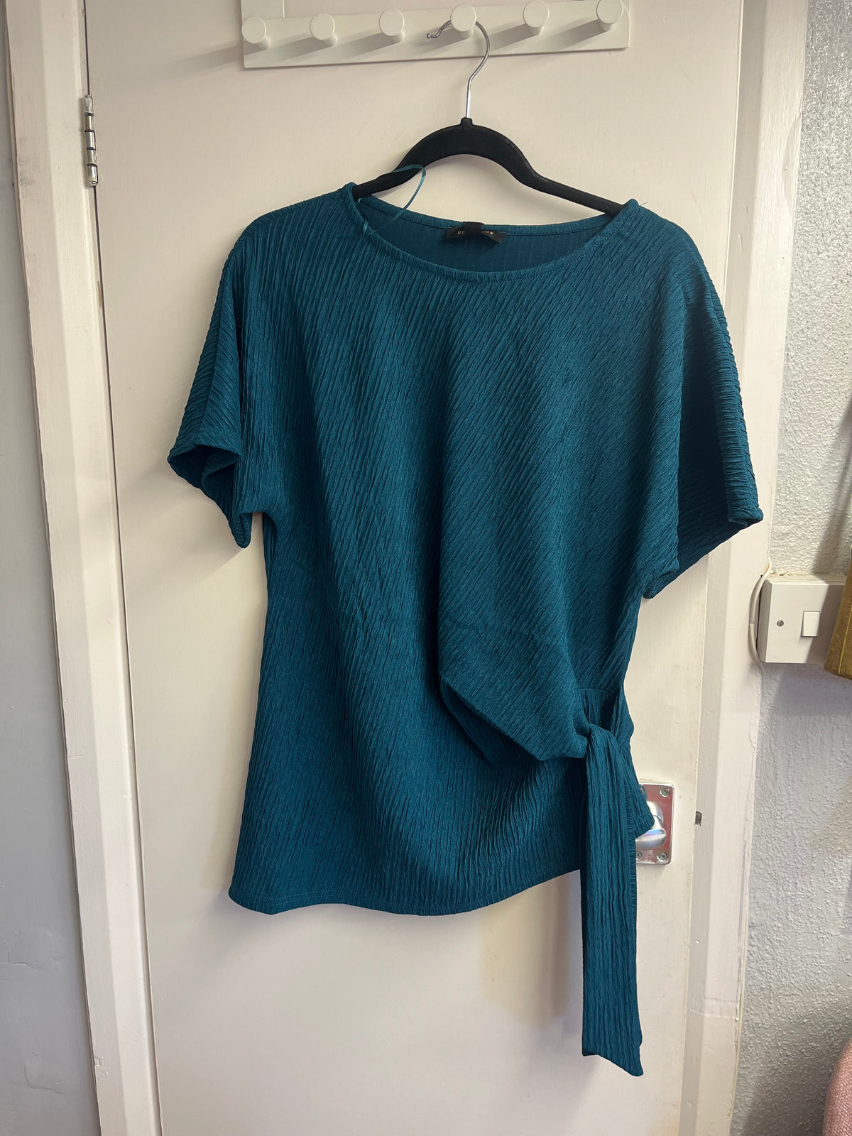 Side Tie Crinkle Top